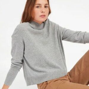 Everlane Mock Neck Cashmere Sweater (Grey) - Size Large